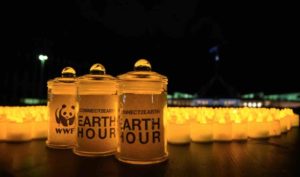 Earth Hour, stasera alle 20.30 anche l’Italia spegne le luci