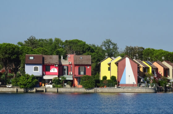 Le case colorate caratteristiche di Albarella
