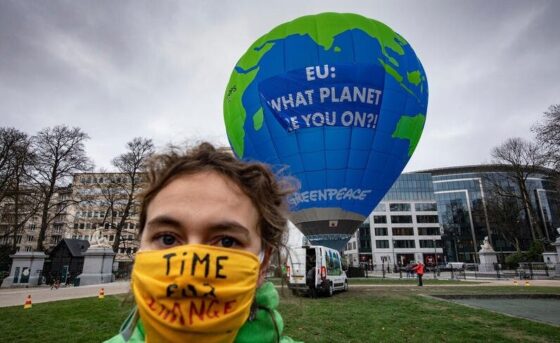Greenpeace, accordo clima