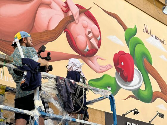 La storia del mondo attraverso una mela. Ecco il nuovo eco murale di Roma