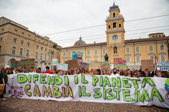 Non c’è pace senza giustizia climatica. Intervista a Luca Sardo dei Fridays For Future