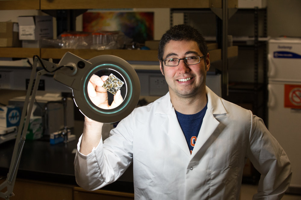 Il ricercatore Mike Callahan della Boise State University  